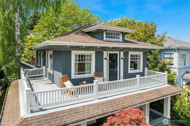 2833 10th Avenue E, Seattle, WA 98102