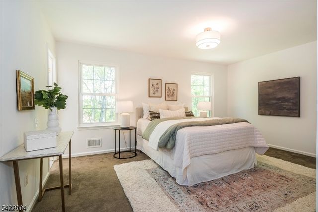 68 Susquehanna Trl, Branchburg Twp., NJ 08876