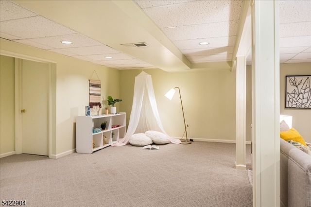 68 Susquehanna Trl, Branchburg Twp., NJ 08876