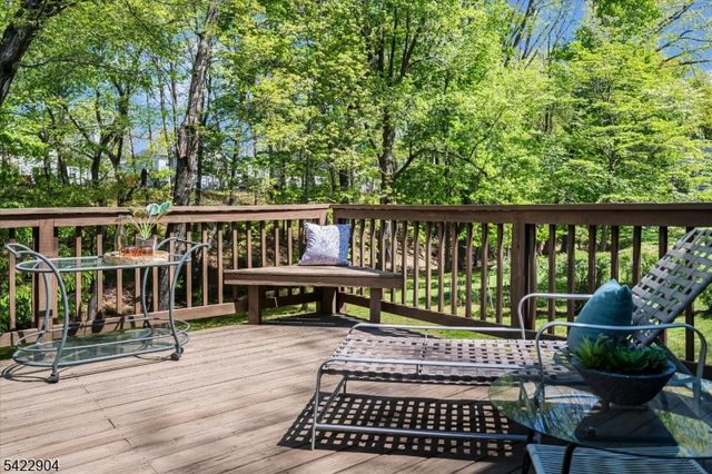 68 Susquehanna Trl, Branchburg Twp., NJ 08876