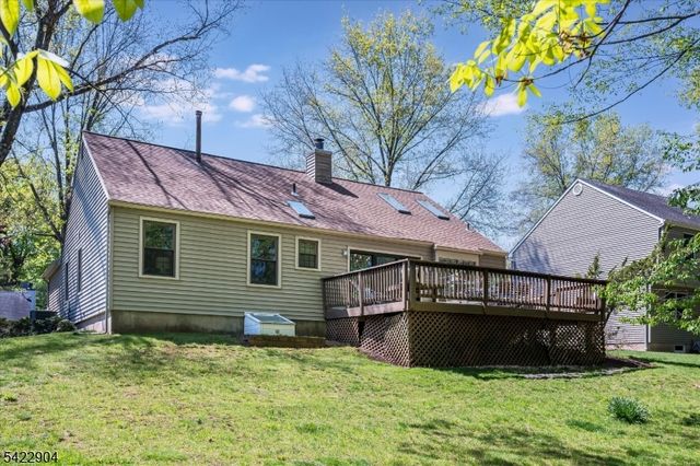 68 Susquehanna Trl, Branchburg Twp., NJ 08876