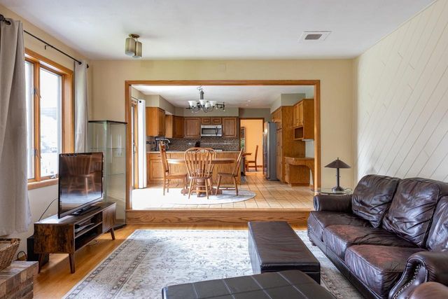 1730 GRABER STREET, Oshkosh, WI 54901