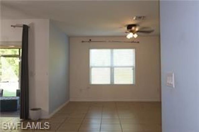 10548 Canal Brook LN, Lehigh Acres, FL 33936
