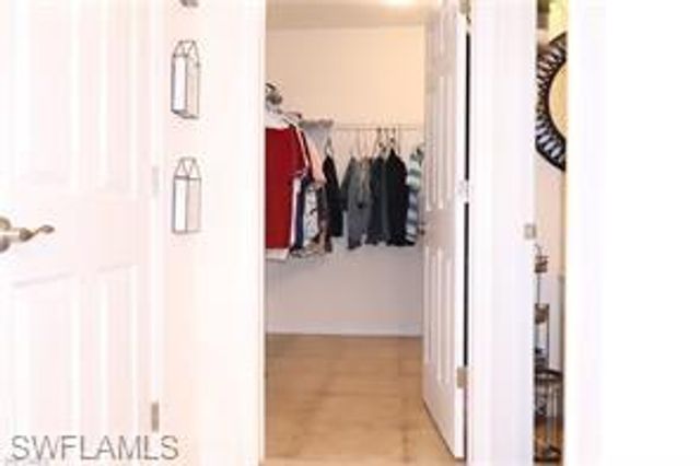 10548 Canal Brook LN, Lehigh Acres, FL 33936