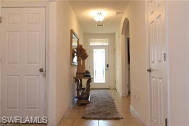10548 Canal Brook LN, Lehigh Acres, FL 33936