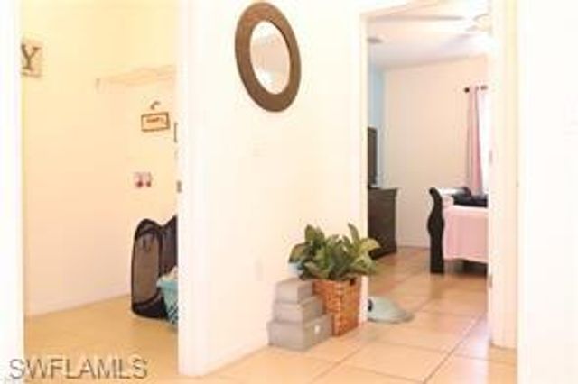 10548 Canal Brook LN, Lehigh Acres, FL 33936