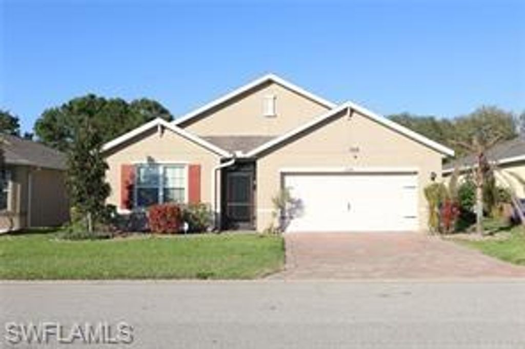 10548 Canal Brook LN, Lehigh Acres, FL 33936
