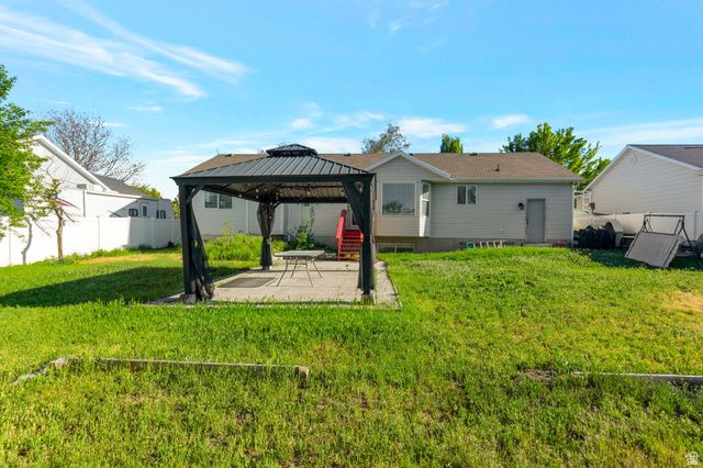 5244 W SHAGGY PEAK DR, Riverton, UT 84096