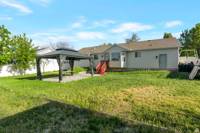 5244 W SHAGGY PEAK DR, Riverton, UT 84096