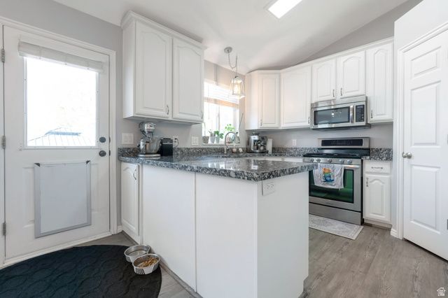 5244 W SHAGGY PEAK DR, Riverton, UT 84096