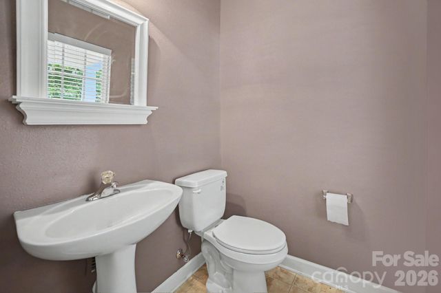 5604 Santeelah Court, Charlotte, NC 28217