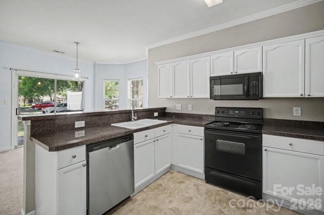 5604 Santeelah Court, Charlotte, NC 28217