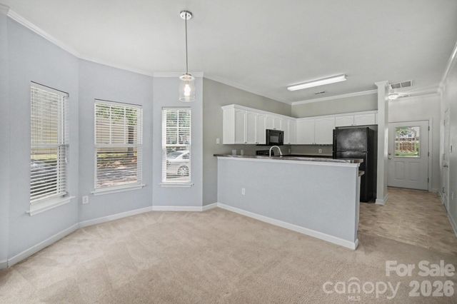 5604 Santeelah Court, Charlotte, NC 28217