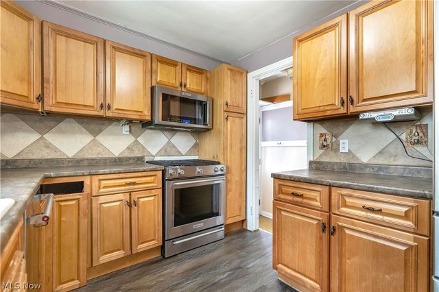 263 Everhard Road SW, North Canton, OH 44709