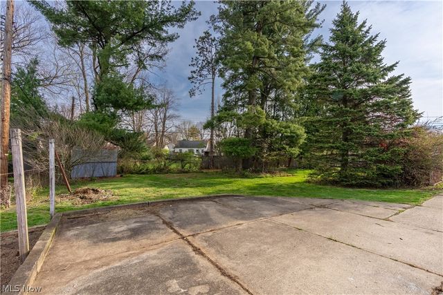 263 Everhard Road SW, North Canton, OH 44709