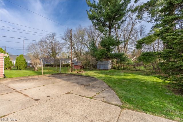 263 Everhard Road SW, North Canton, OH 44709