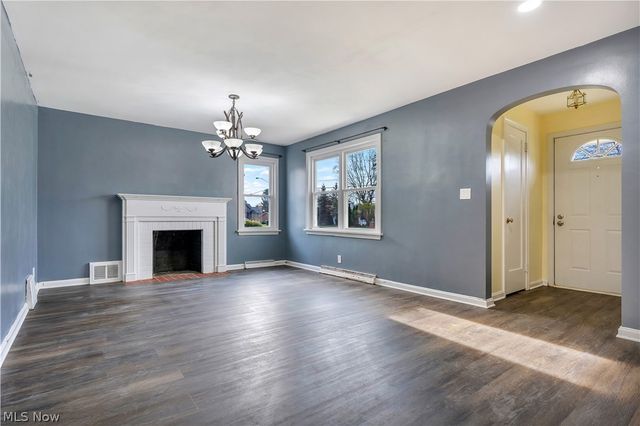 263 Everhard Road SW, North Canton, OH 44709