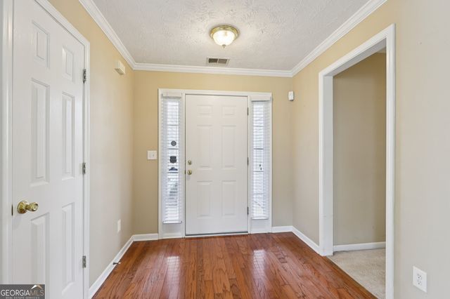 521 Red Tip Court, Loganville, GA 30052