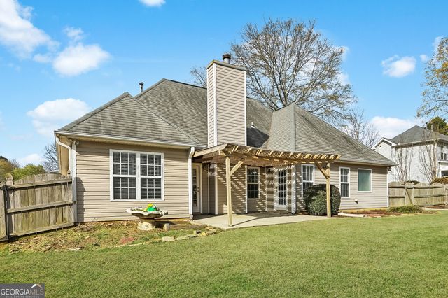 521 Red Tip Court, Loganville, GA 30052