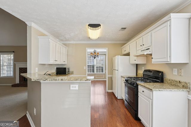 521 Red Tip Court, Loganville, GA 30052