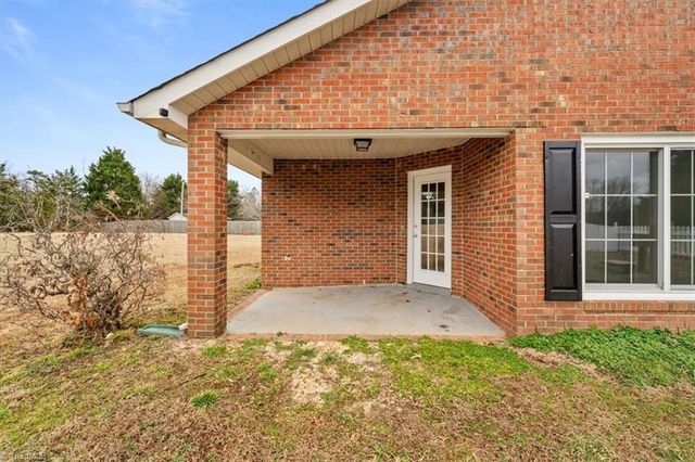 5190 Robin Lane, Randleman, NC 27317