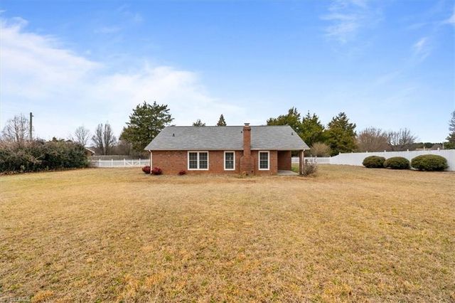 5190 Robin Lane, Randleman, NC 27317