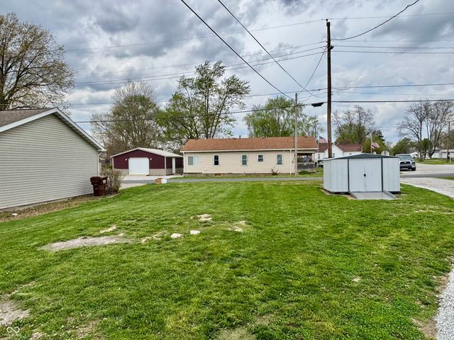 822 E Church Street, Brazil, IN 47834