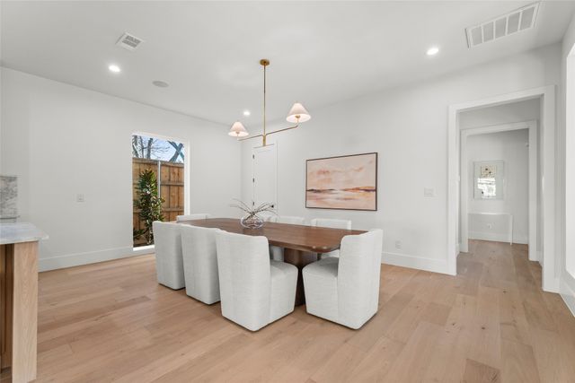 9000 Forest Hills Boulevard, Dallas, TX 75218