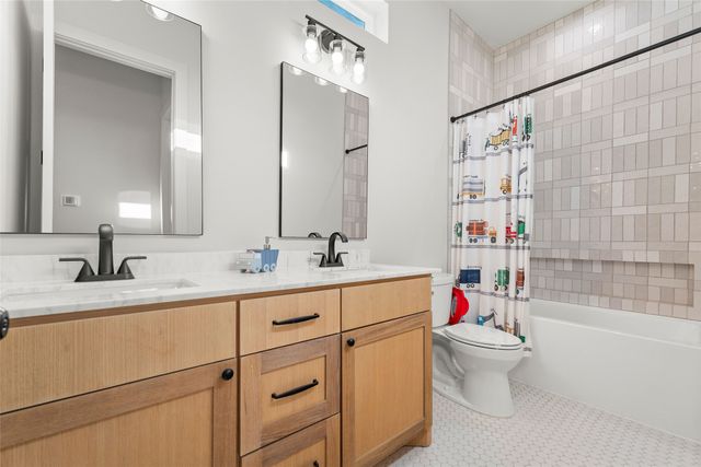 9000 Forest Hills Boulevard, Dallas, TX 75218