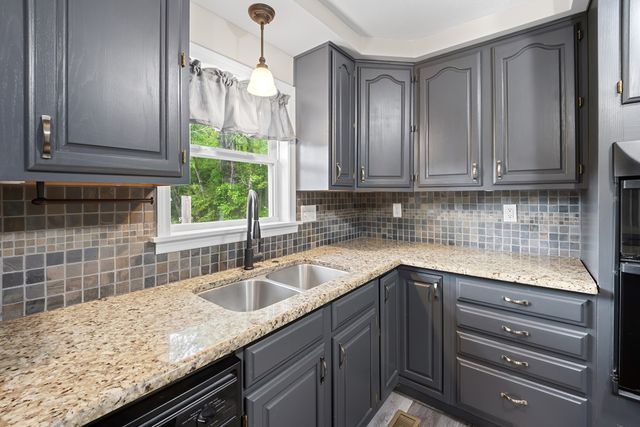 1243 Sycamore Street, Young Harris, GA 30582