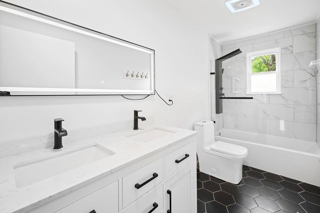1243 Sycamore Street, Young Harris, GA 30582