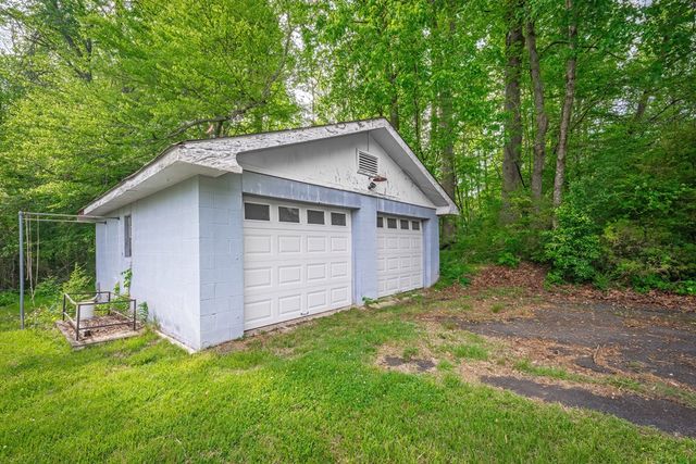 1243 Sycamore Street, Young Harris, GA 30582