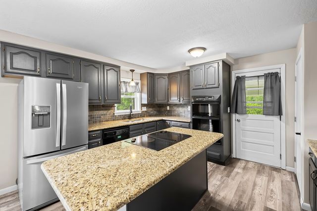 1243 Sycamore Street, Young Harris, GA 30582