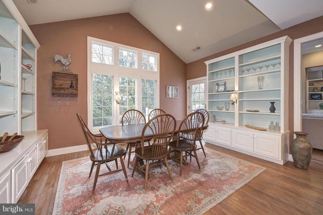 3 SCHOOLHOUSE DR, Medford, NJ 08055