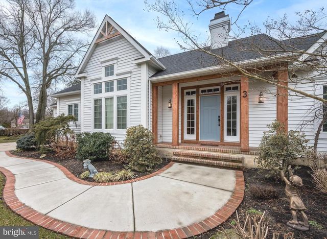 3 SCHOOLHOUSE DR, Medford, NJ 08055