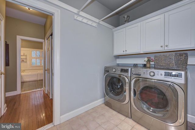 3 SCHOOLHOUSE DR, Medford, NJ 08055