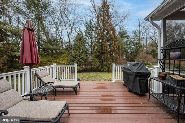 3 SCHOOLHOUSE DR, Medford, NJ 08055