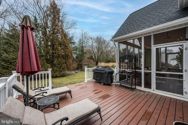 3 SCHOOLHOUSE DR, Medford, NJ 08055