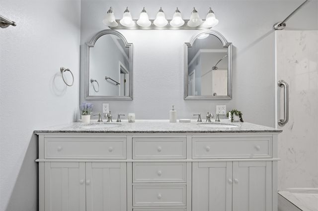 1211 Overlook Court, Whitney, TX 76692