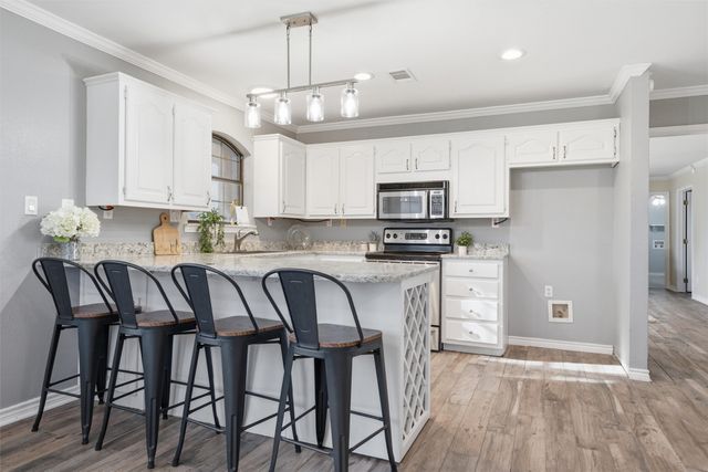 1211 Overlook Court, Whitney, TX 76692