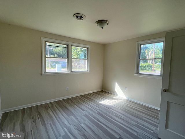 227 KINSLEY RD, Pemberton, NJ 08068