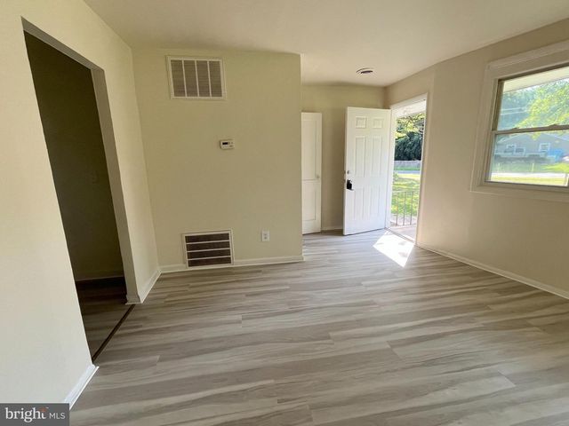 227 KINSLEY RD, Pemberton, NJ 08068