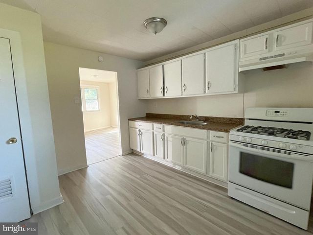 227 KINSLEY RD, Pemberton, NJ 08068