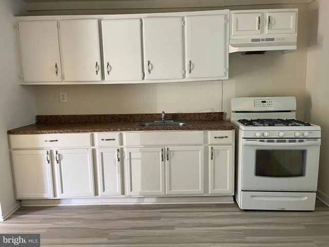 227 KINSLEY RD, Pemberton, NJ 08068