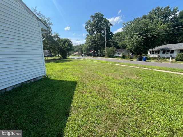 227 KINSLEY RD, Pemberton, NJ 08068