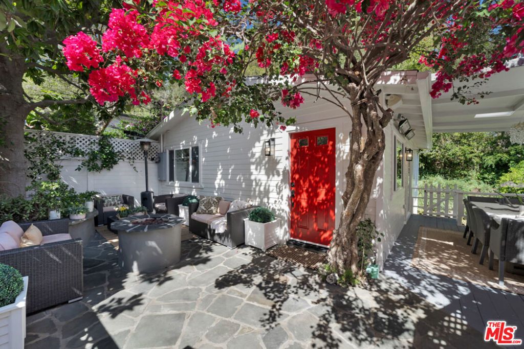 10431 Scenario Lane, Los Angeles, CA 90077 — exterior