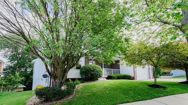 1608 SKYLINE Drive, Council Bluffs, IA 51503