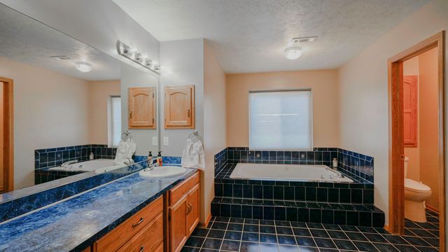 1608 SKYLINE Drive, Council Bluffs, IA 51503