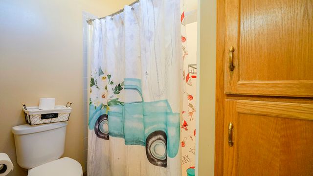 1608 SKYLINE Drive, Council Bluffs, IA 51503