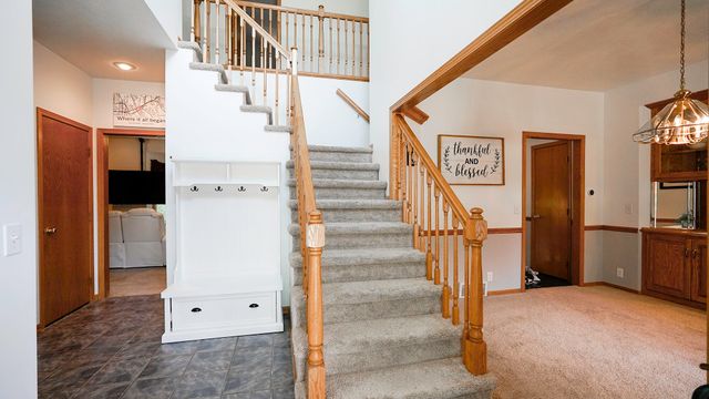 1608 SKYLINE Drive, Council Bluffs, IA 51503